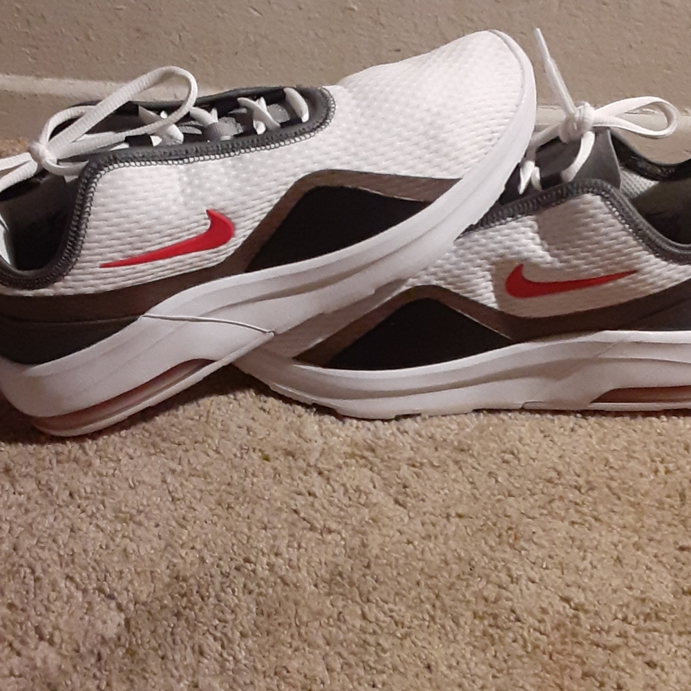 Nike air Maxes